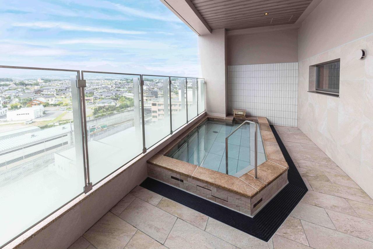 Aqa Hotel Premium Saku Zewnętrze zdjęcie